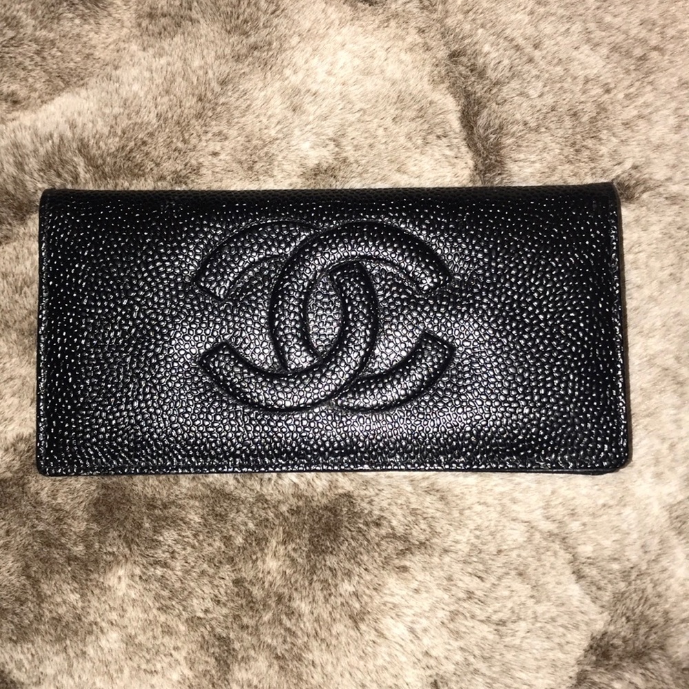 Vintage Chanel billfold